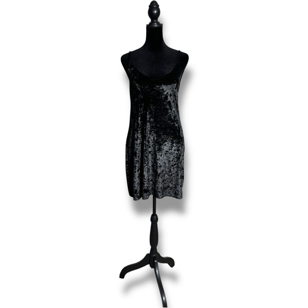 Hollister Black Velvet Sleeveless Adjustable Straps Soft Mini Slip Dress - Picture 3 of 16